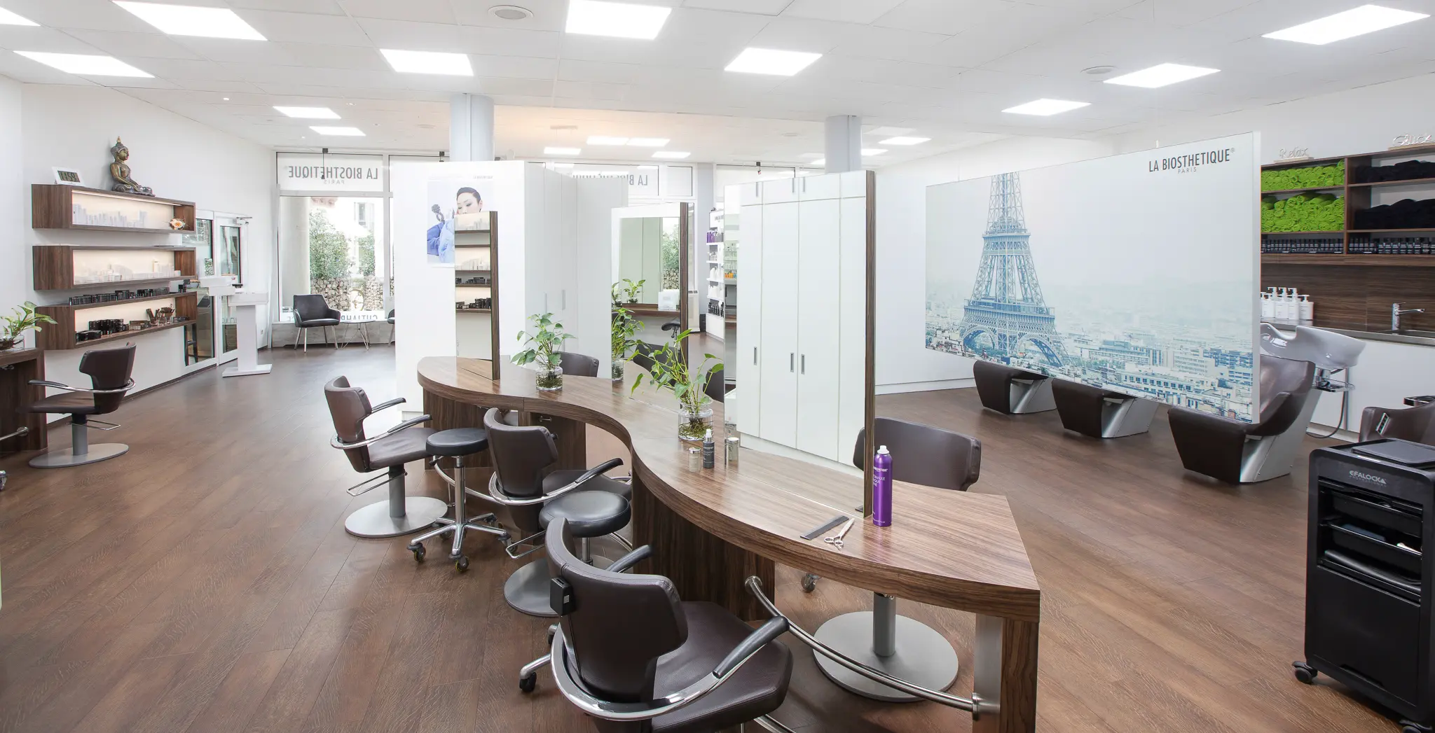 Gutjahr-Hairlounge_Friseur_Emmendingen_Salon_dark